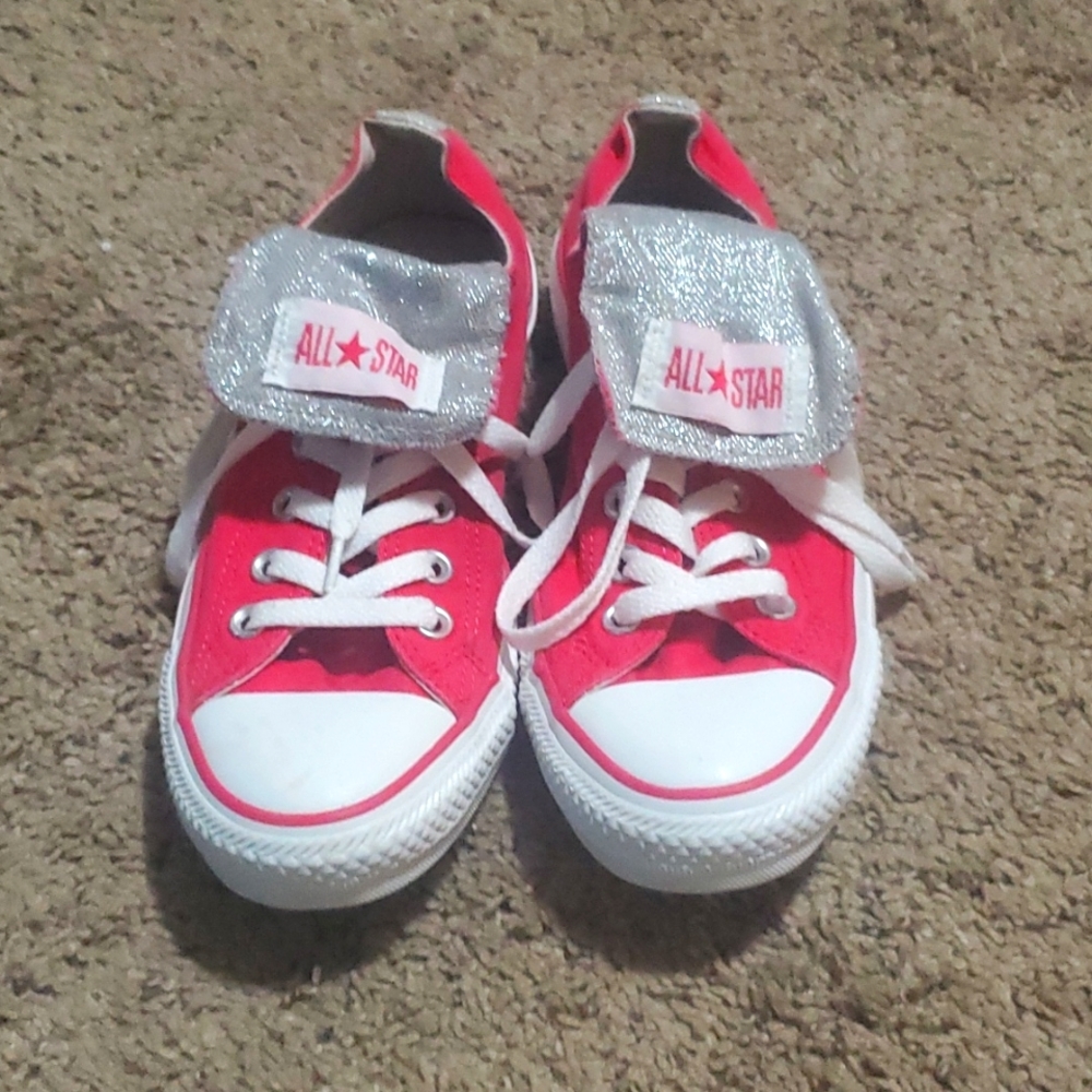 Converse shoes size 5